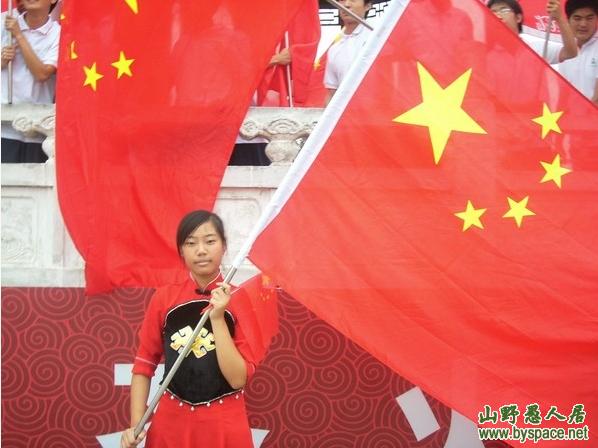 我的妹妹也在其中为这加油哦